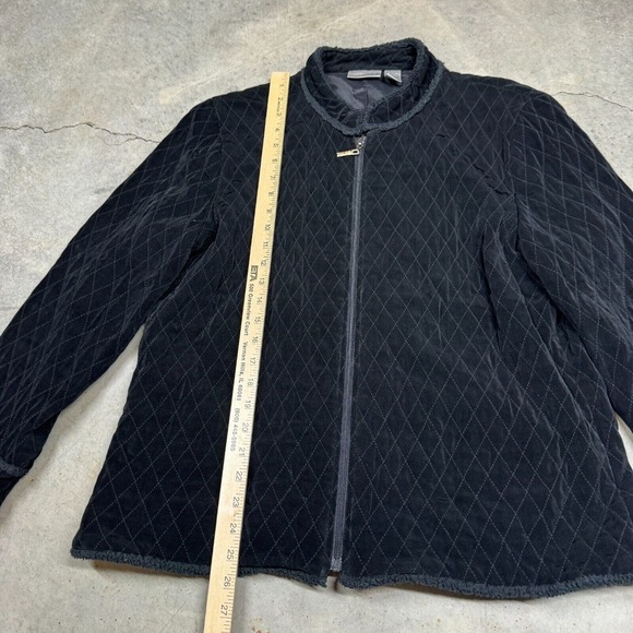 Chico’s Travelers Black Lined Full Zip Jacket XL Quilt Pattern Velvety - Picture 9 of 9